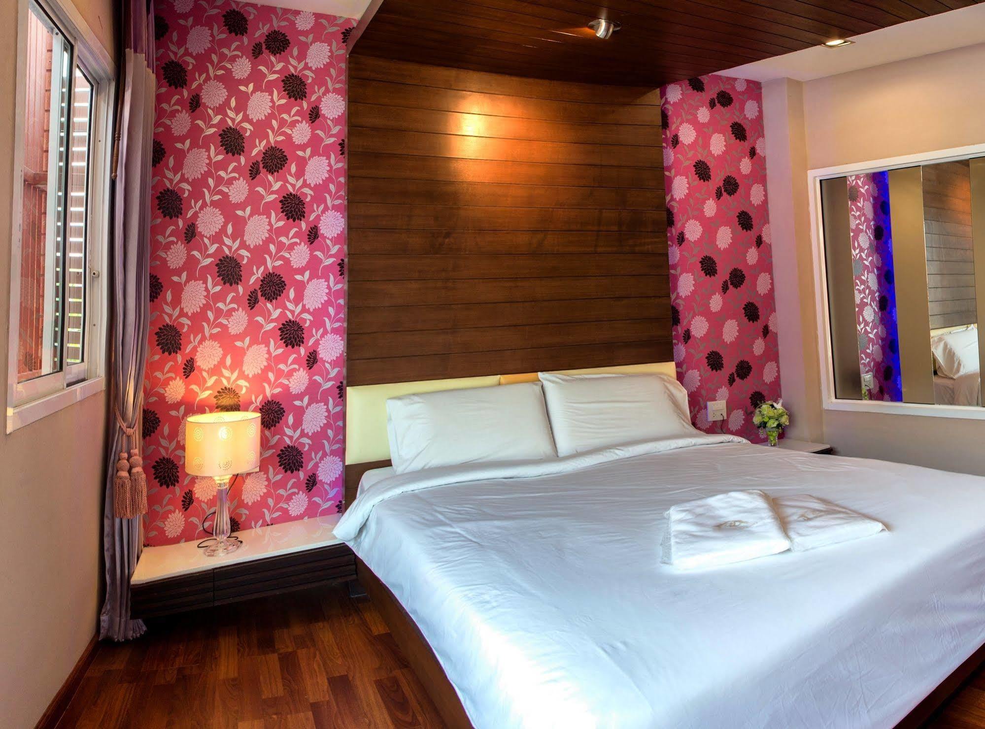 The Ring Hotel Hat Yai Exterior photo