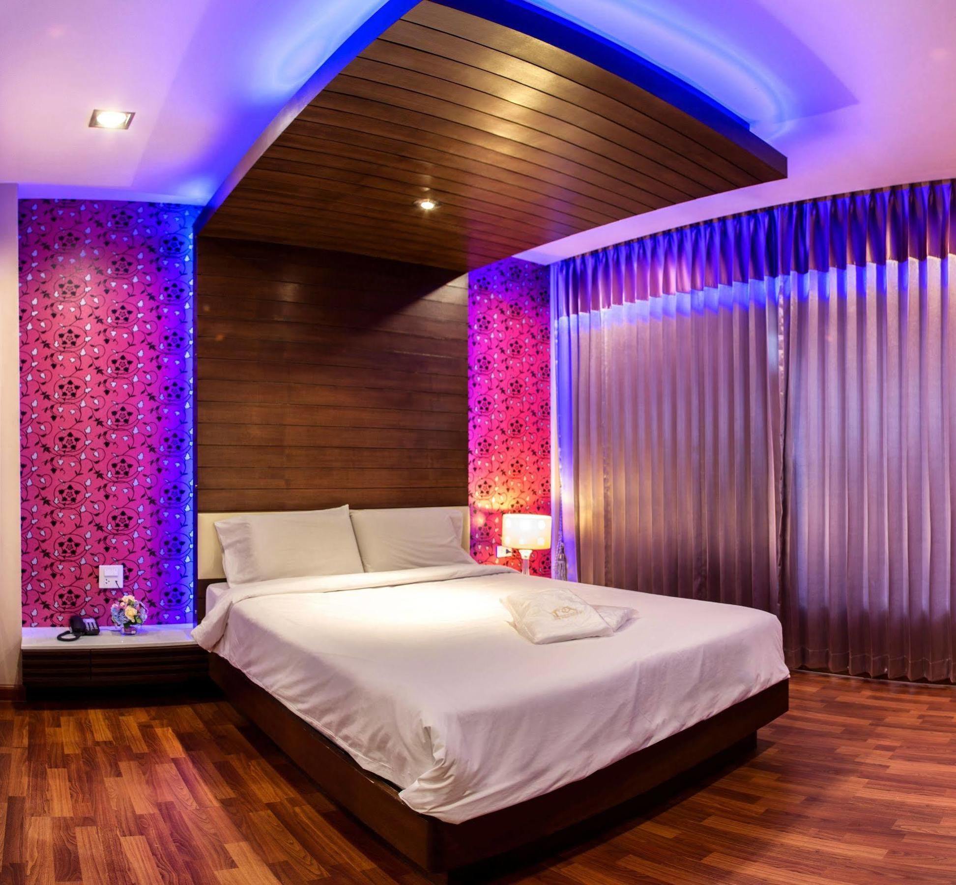 The Ring Hotel Hat Yai Exterior photo