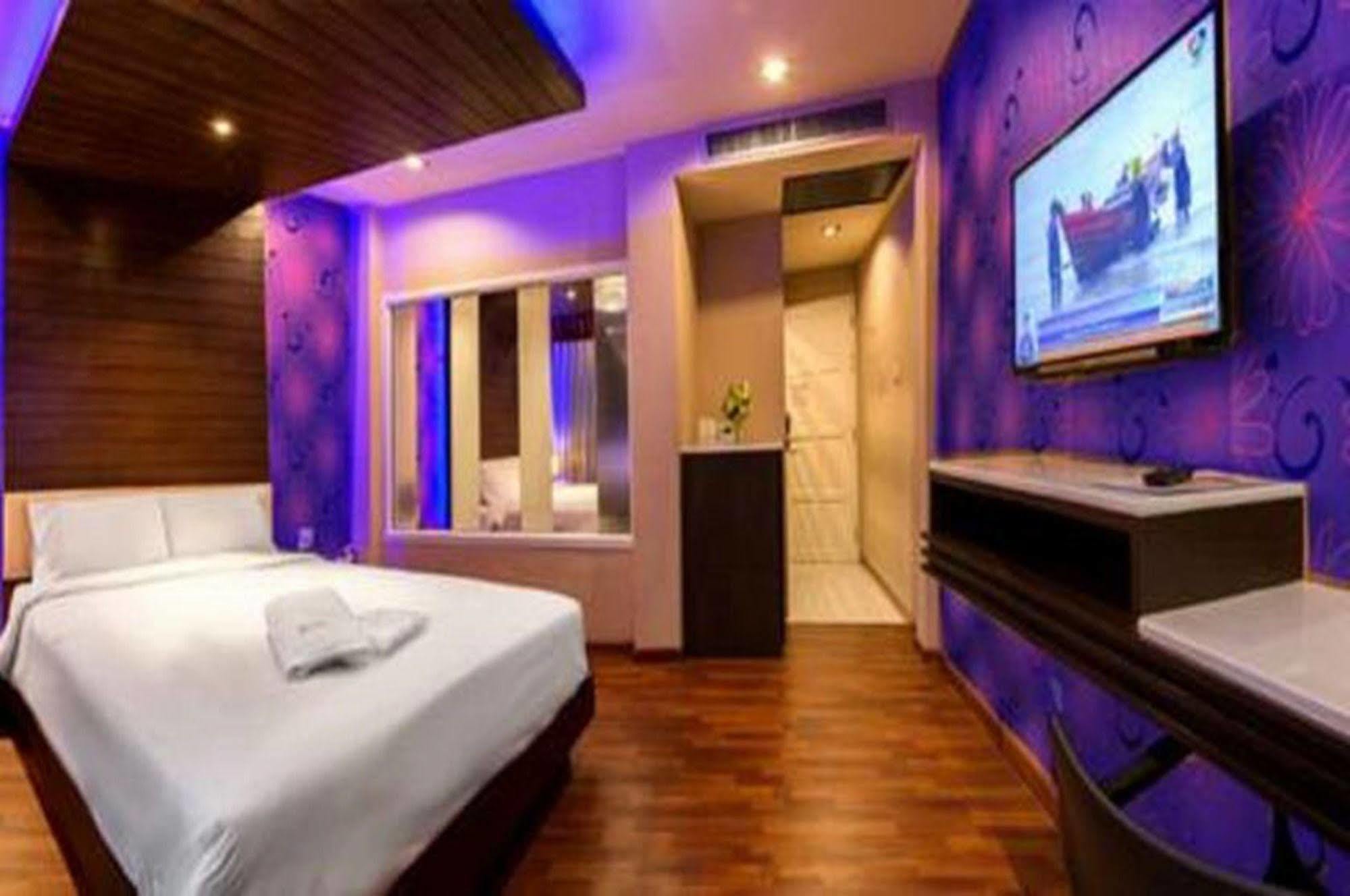 The Ring Hotel Hat Yai Exterior photo